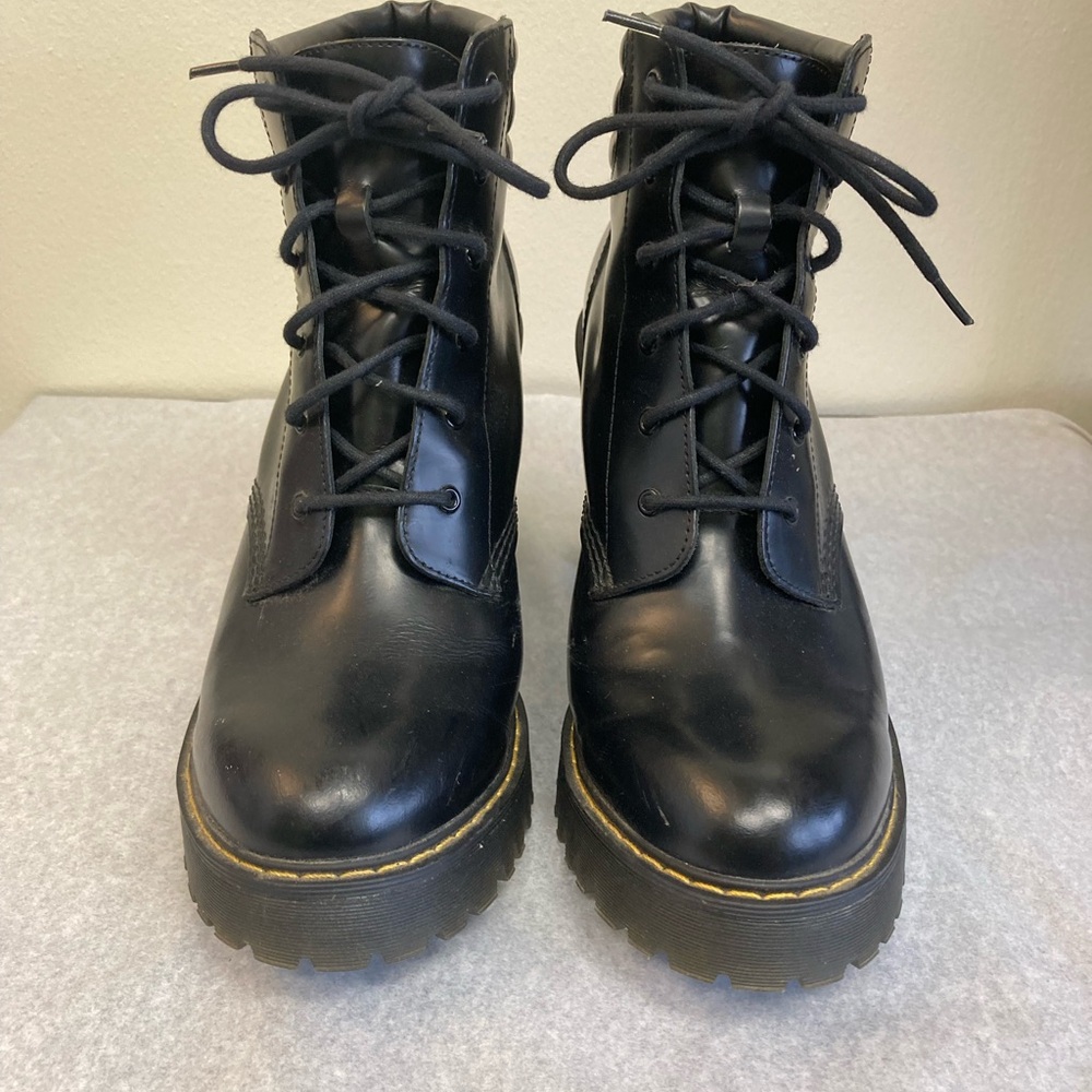 Dr Martens Persephone laced platform boot women's size 11 - Picture 11 of 16